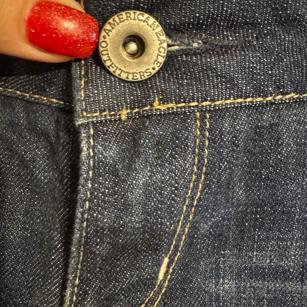 NWT American Eagle Outfitters *REAL FLARE* Jeans SIZE: 4 BIN #1 - Picture 3 of 10